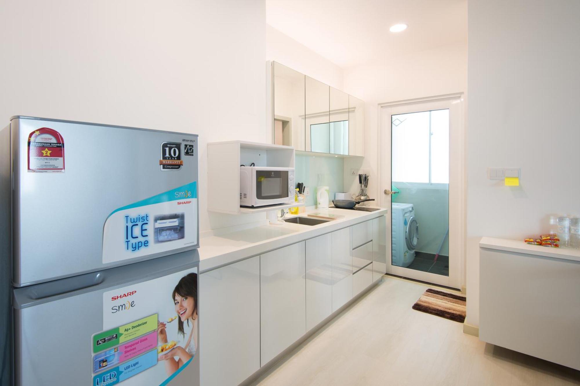 Straits Garden Suites By The Homestay Helper George Town Buitenkant foto